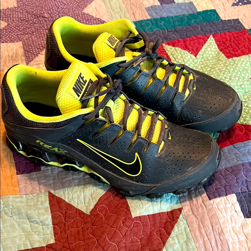 Nike Black and Neon Yellow Sports Sneakers